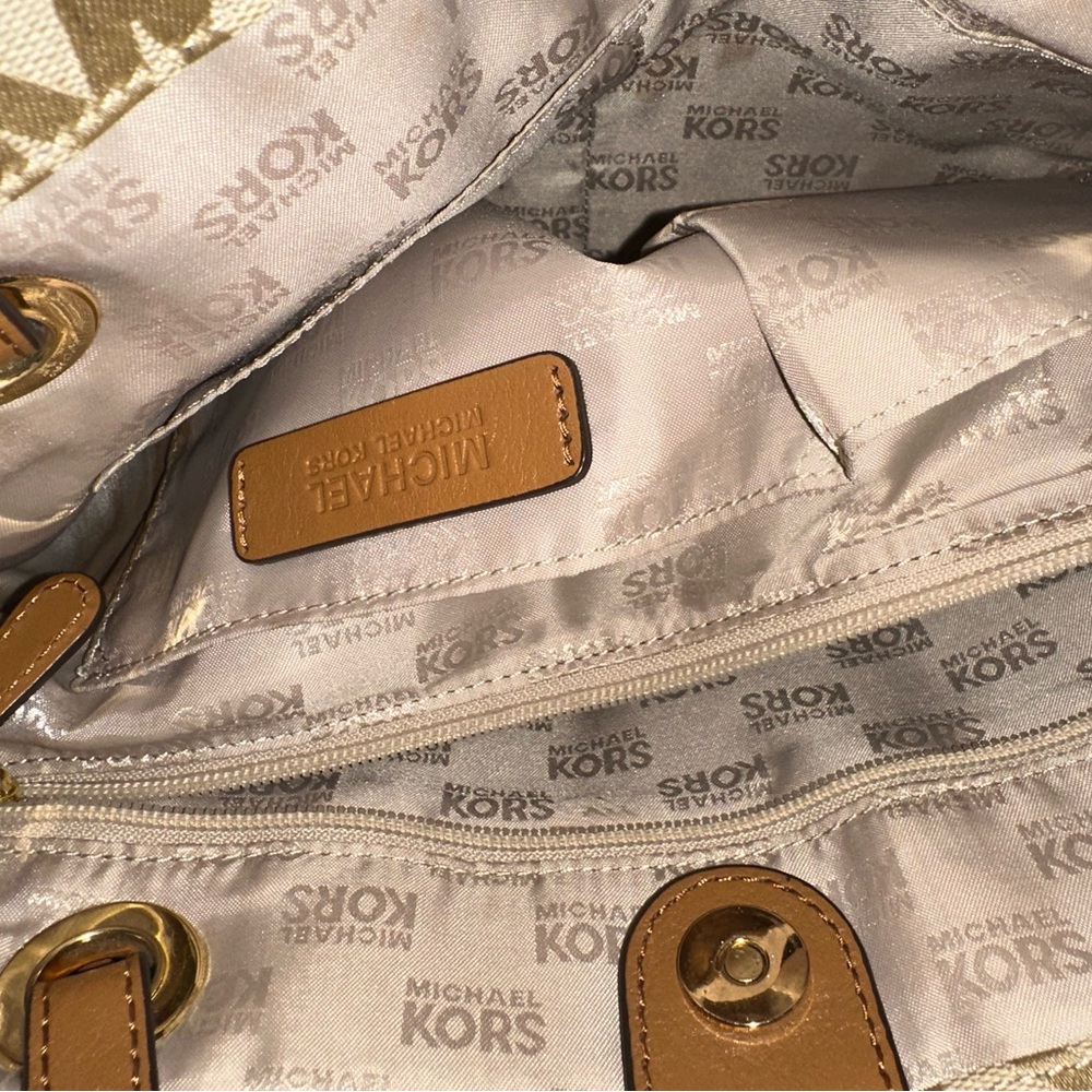 Michael Kors Tan Classic Tote Bag - Picture 7 of 7